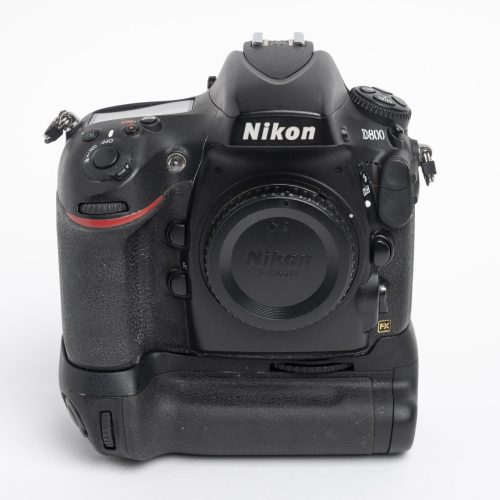 Nikon D800 body w/ MB D12 Battery Grip