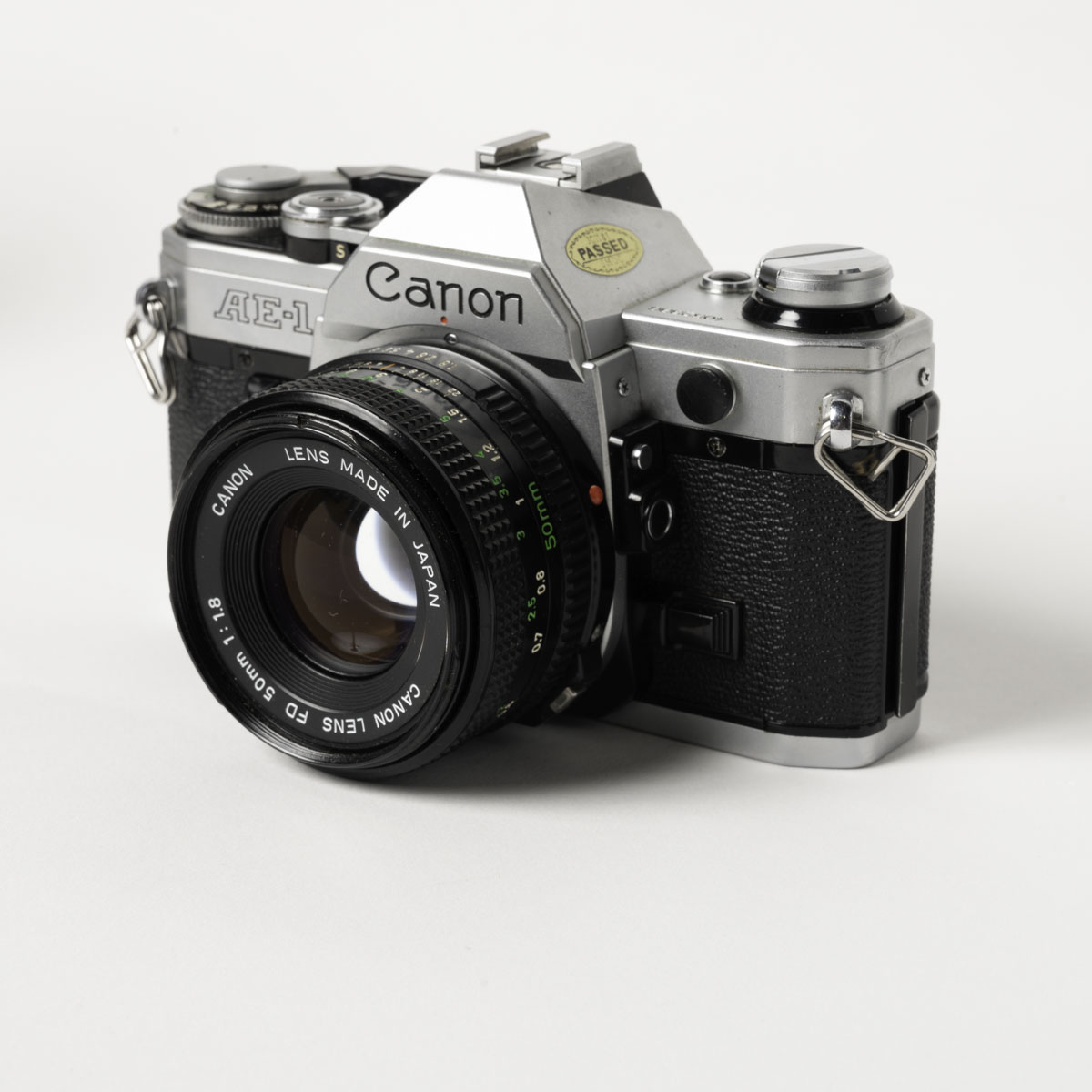 ✤完動品✤　Canon AE-1 フィルムカメラ動作確認済みdspecカメラ